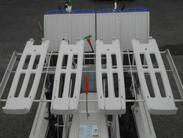 イセキ　中古　歩行田植機　4条