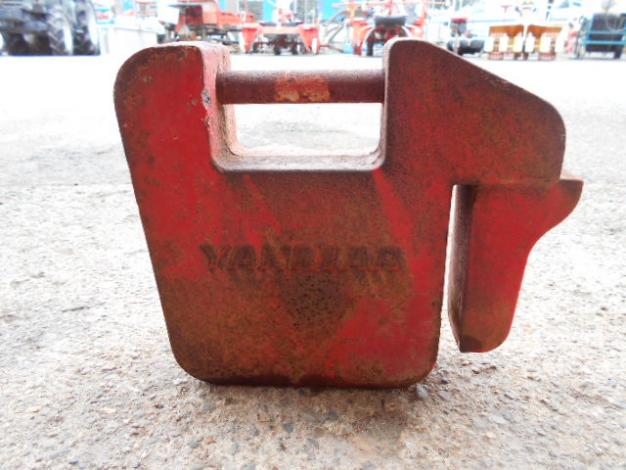 トラクターフロントウエイト