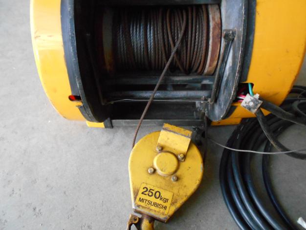 三菱中古電機ウインチ