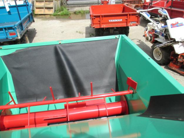 自走式堆肥散布機 アテックス マキタロウ – 農キング