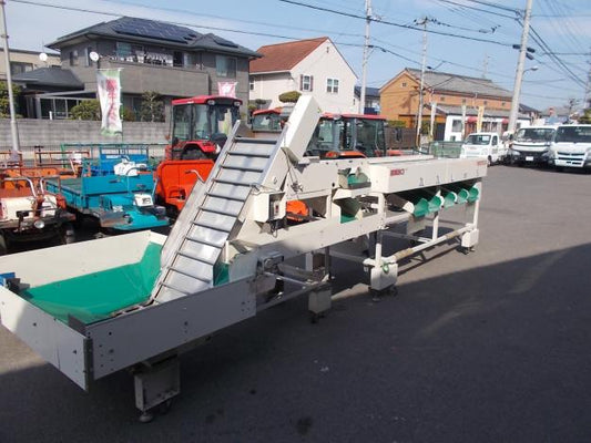 イセキ　中古　人参選別機
