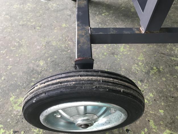 タイショー　中古　苗箱並べ機【4連】
