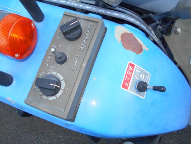 中古　イセキトラクター