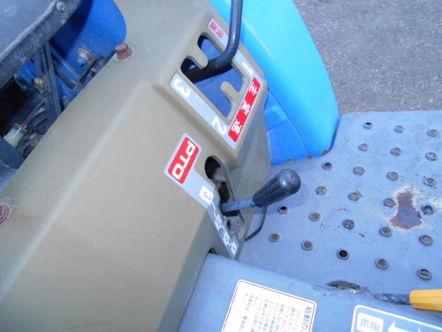中古　イセキトラクター