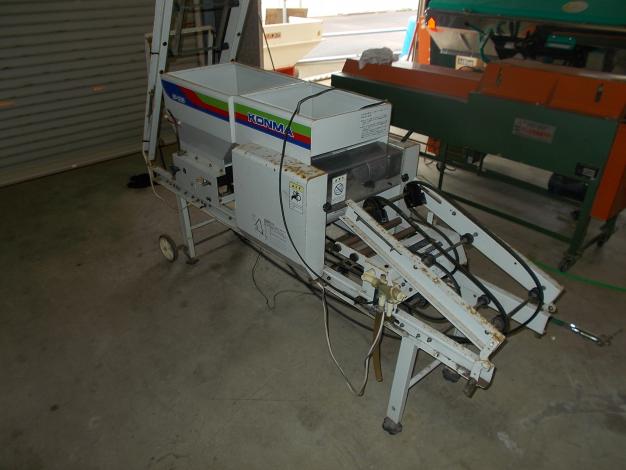 コンマ　中古　播種機