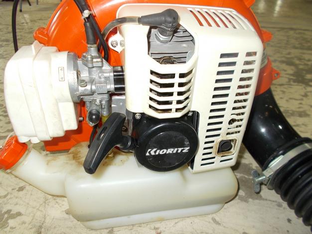 共立 動力散布機 DMC6101 背負式 KIORITZ 仰っ