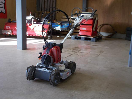 イセキアグリ　中古　スパイダーモア