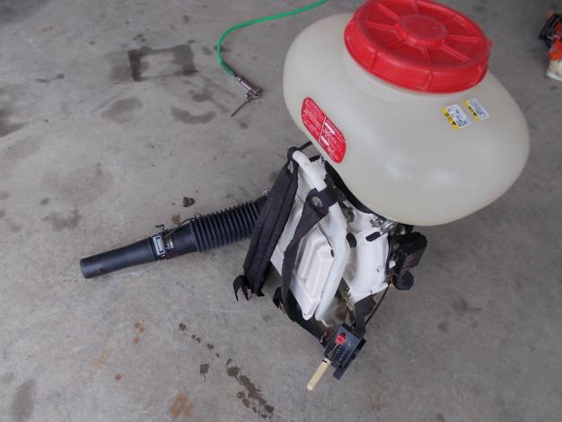 丸山　中古　動力散布機