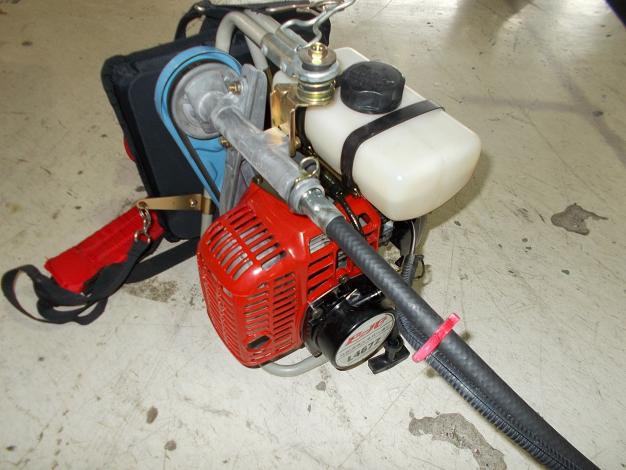 ビーバー　中古　背負刈払機