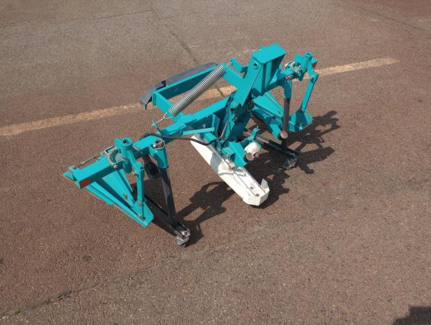 クボタ　田植機用溝切機