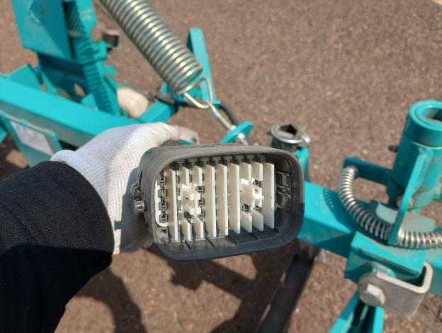 クボタ　田植機用溝切機