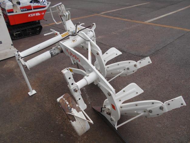 スガノ　プラウ