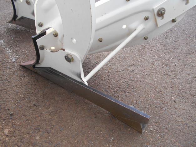 スガノ　プラウ