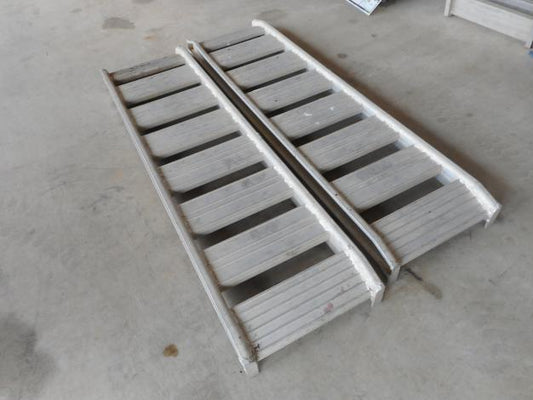 UKK中古アルミブリッジ