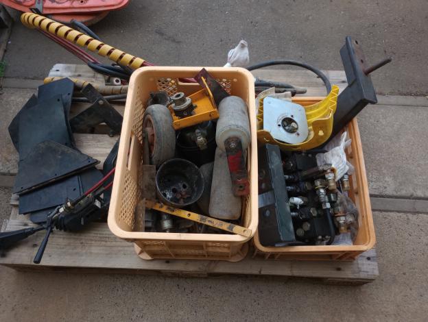 三陽　中古　ツインモア