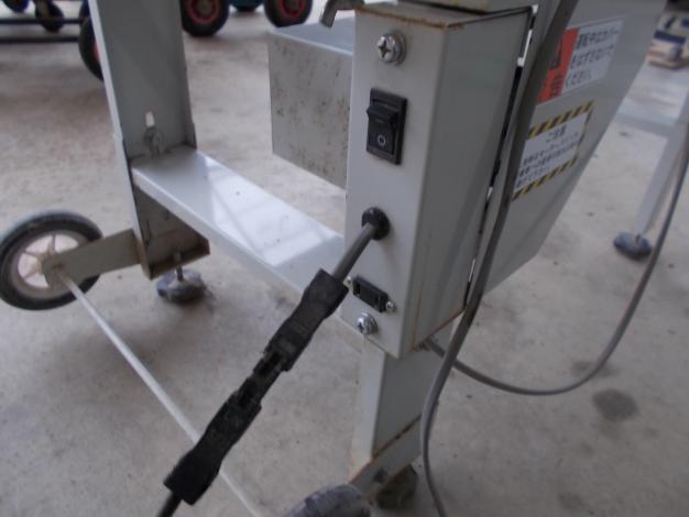 コンマ　中古　苗箱供給機