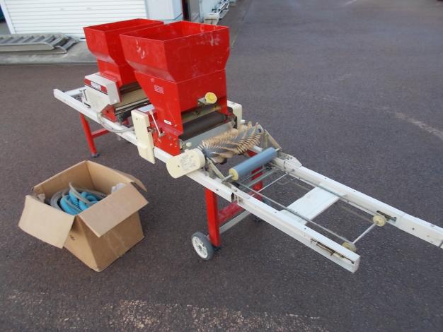 ミツビシ　中古　播種機