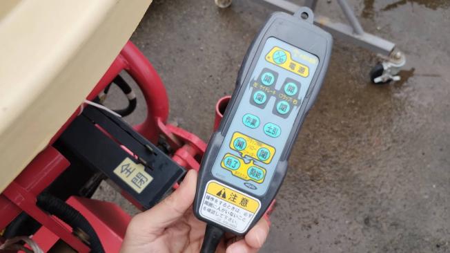 ニプロ 中古 ブロードキャスター 【ジャンク品】 – 農キング