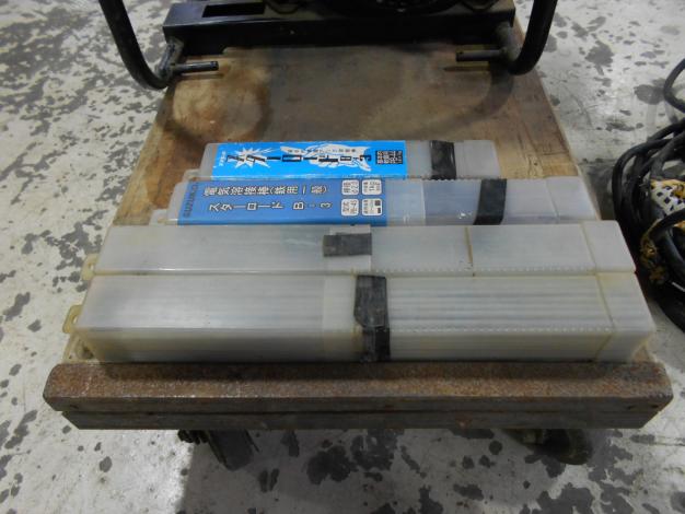 新ダイワ　中古　溶接専用機
