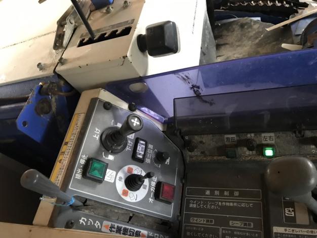 イセキ　中古　コンバイン