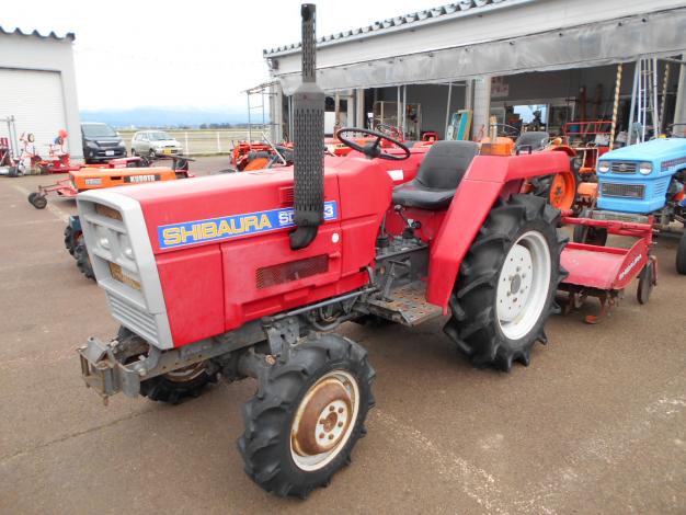中古　シバウラトラクター