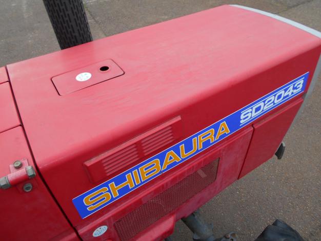 中古　シバウラトラクター