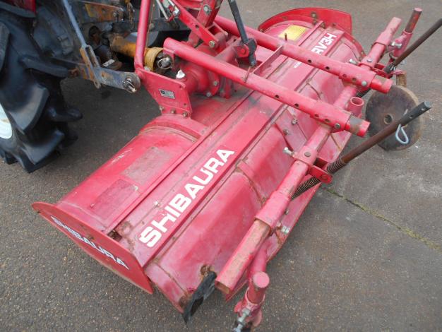 中古　シバウラトラクター