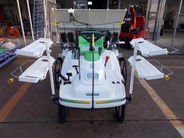 ヤンマー　中古4条田植機