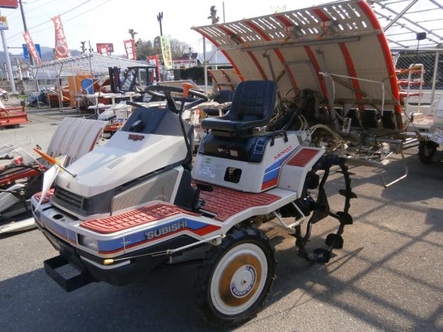 乗用田植機　5条