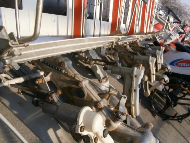 乗用田植機　5条