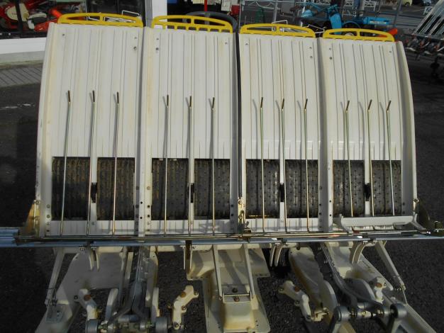 中古　イセキ　田植機　4条