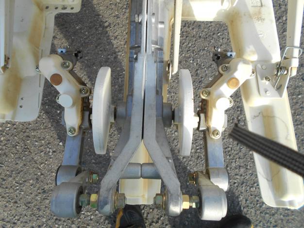 中古　イセキ　田植機　4条