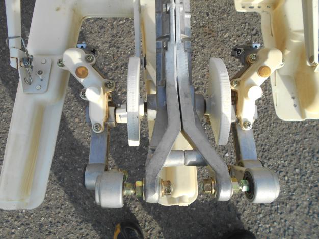 中古　イセキ　田植機　4条