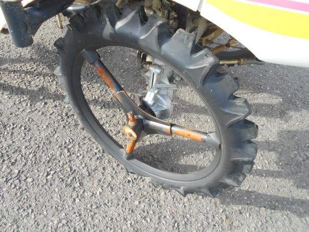 中古　イセキ　田植機　4条