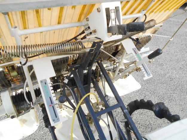 中古　イセキ　田植機　4条