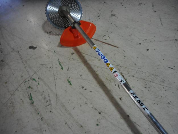 スチール　中古刈払機