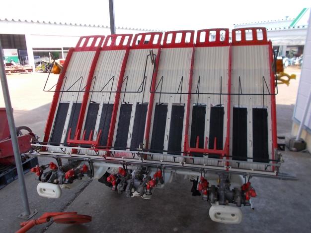 ヤンマー中古田植機　6条植え