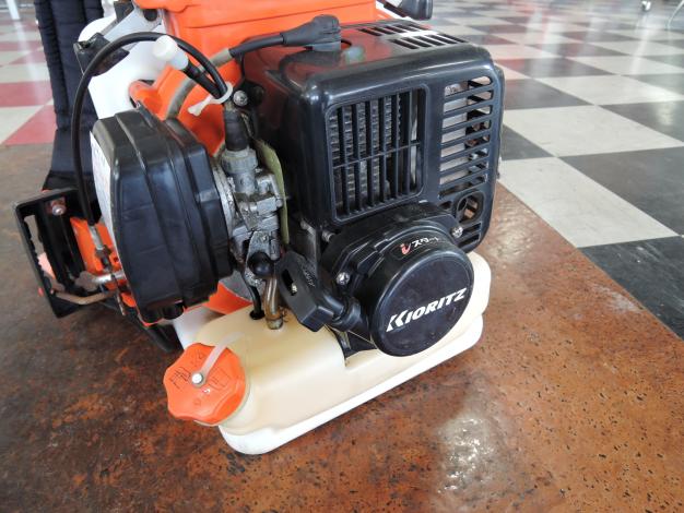 共立 中古 背負動力散布機