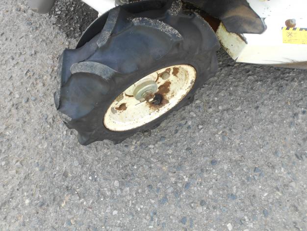 共立　乗用草刈機