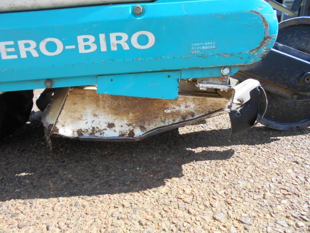 クボタ 中古 畦畔草刈り機