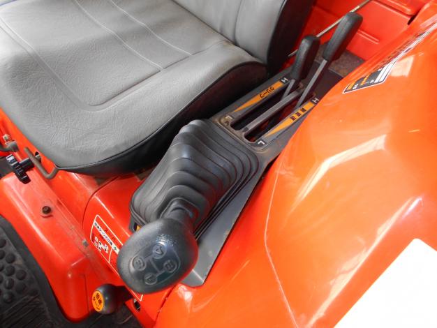 中古　クボタ　トラクター