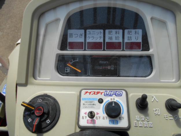 ヤンマー　中古6条田植機