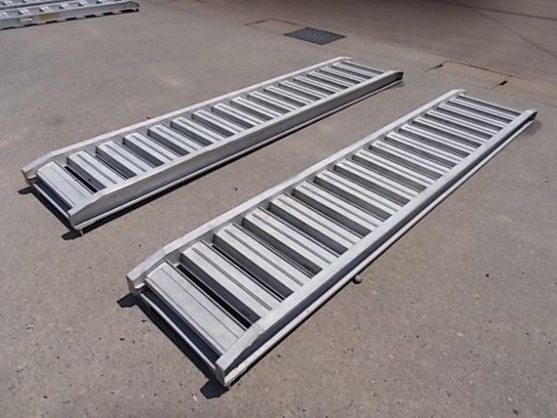 アルコック　中古　アルミブリッジ　2400mm