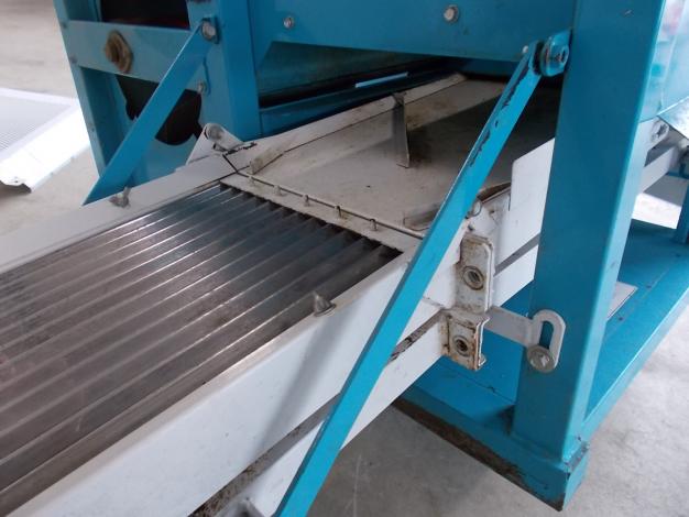 マツモト　中古えだまめ動力脱莢機　他