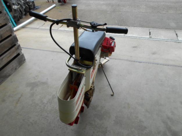 丸山　中古乗用溝切機