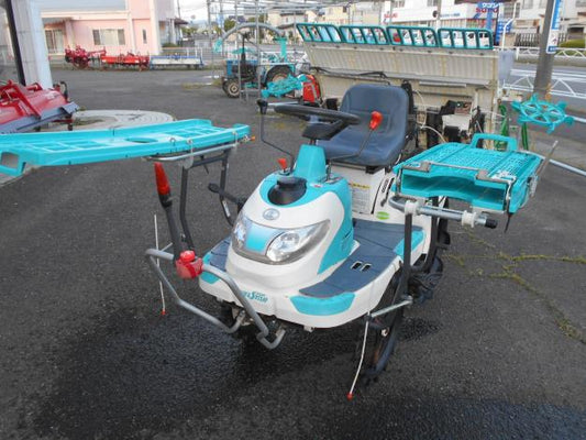 中古 田植機 4条植え 整地ローター 付き