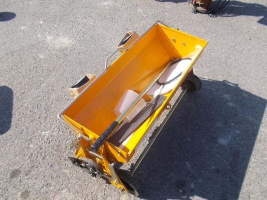イセキカワサキ　中古　種まき機