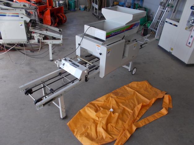 コンマ　中古　播種機