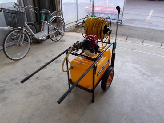 中古　動力噴霧器