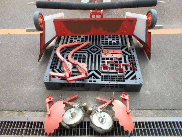 中古　平高畝整形機